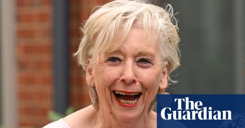 Koki asal Australia Maggie Beer memulihkan diri dari cedera setelah terjatuh di rumah | Makanan dan minuman Australia