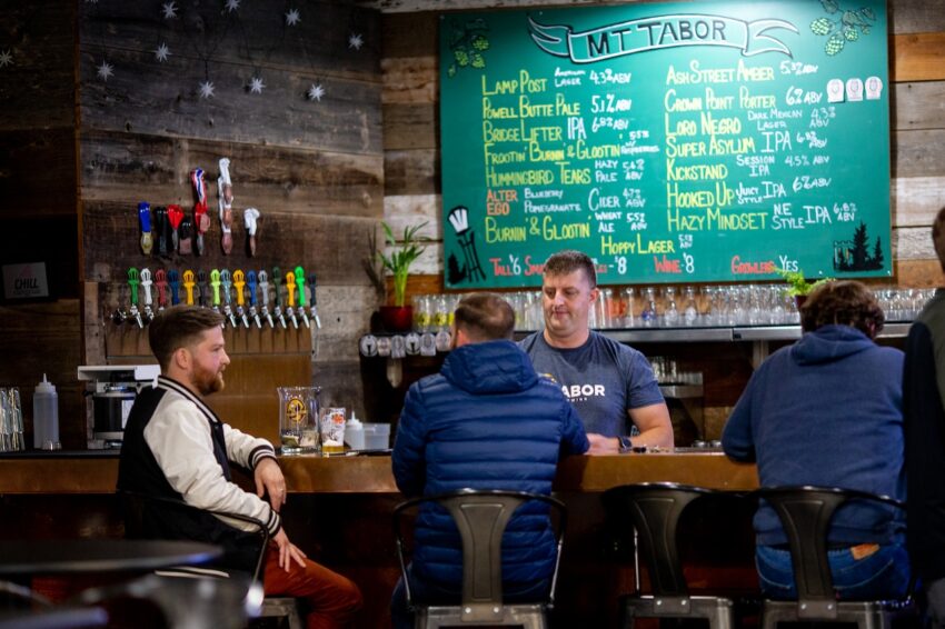 Mt Tabor Brewing menutup operasinya, termasuk tempat pembuatan bir di Portland dan pub di Vancouver