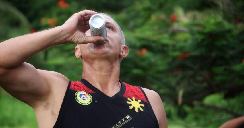 Poole, Gai melaju ke Beer Mile di posisi pertama | Olahraga