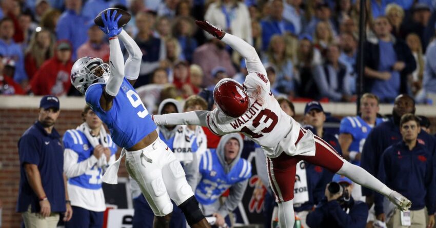 Whiskey Wednesday's Thursday Recruiting Hangover: Minggu Pertandingan! Sepakbola Ole Miss Rebels, Lane Kiffin, Deion Smith, Caleb Cunningham