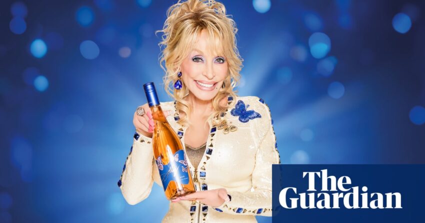 Minum anggur untuk 5 orang: Dolly Parton meluncurkan rangkaian prosecco dan rosé di Inggris | Industri makanan & minuman